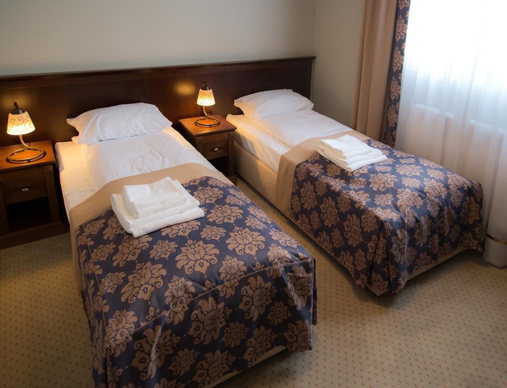 Hotel Imperial Residence Sandomierz Phòng bức ảnh