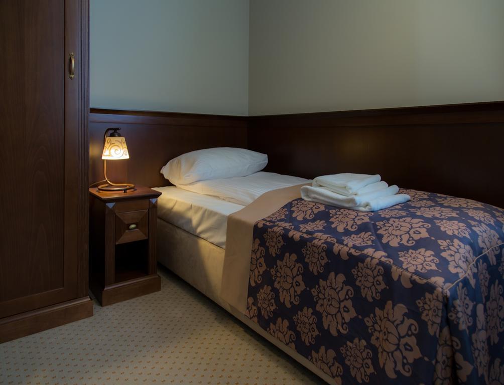 Hotel Imperial Residence Sandomierz Phòng bức ảnh